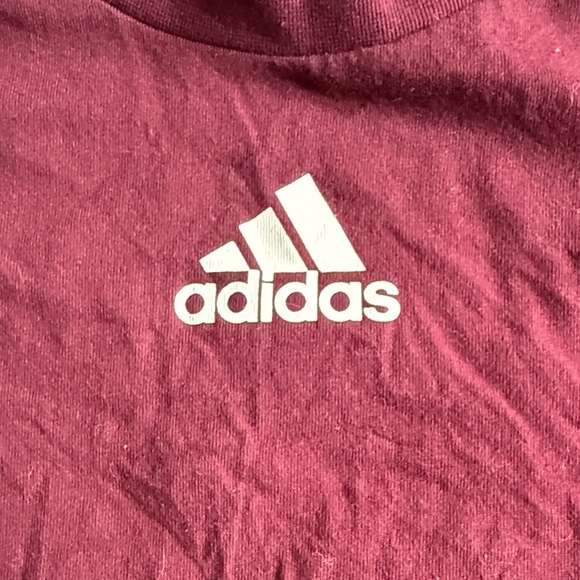 Adidas Maroon Short Sleeve Tee size L Red Sporty Women's Burgundy Logo Athletic - Picture 3 of 3